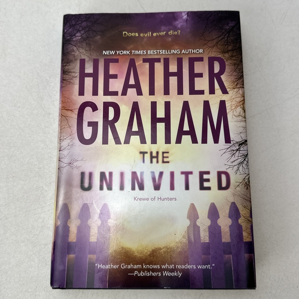 The Uninvited by Heather Graham Krewe of Hunters Hardcover Dust Jacket 2012